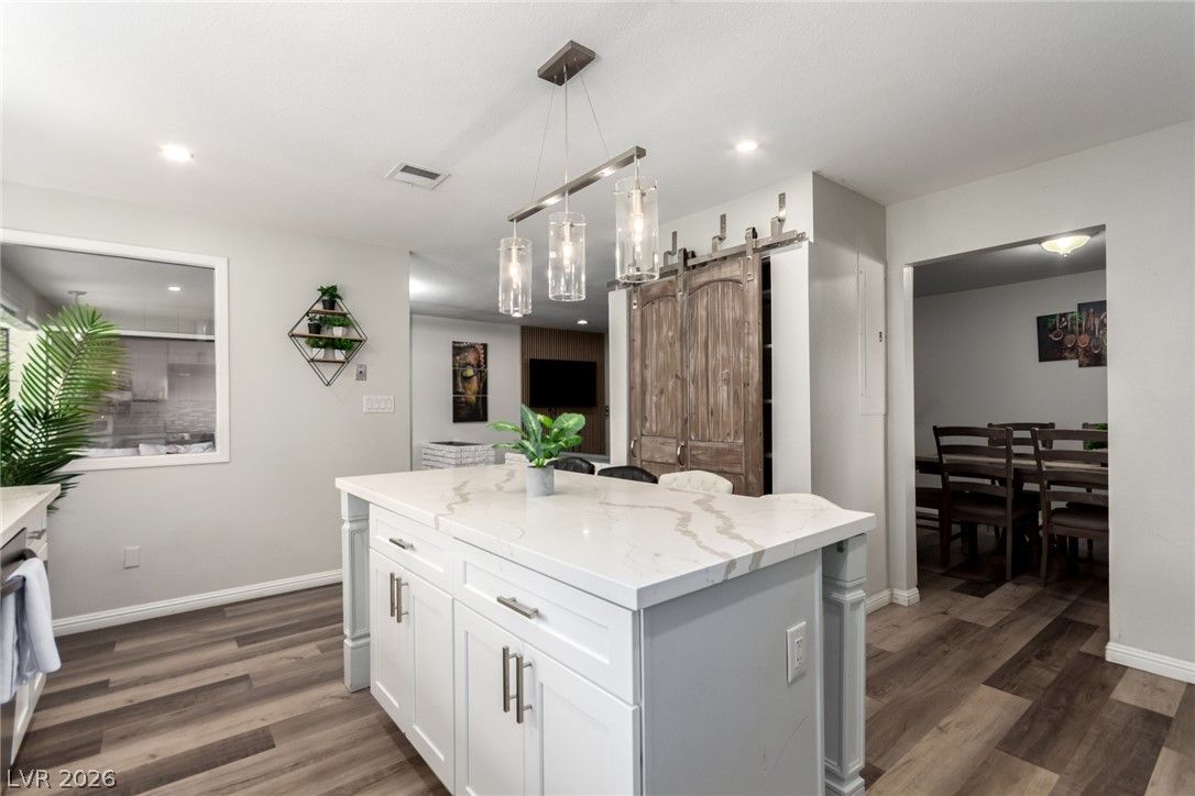 5710 Madre Mesa Drive — photo 4
