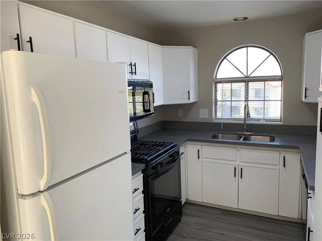 1411 Santa Margarita Street G — photo 4