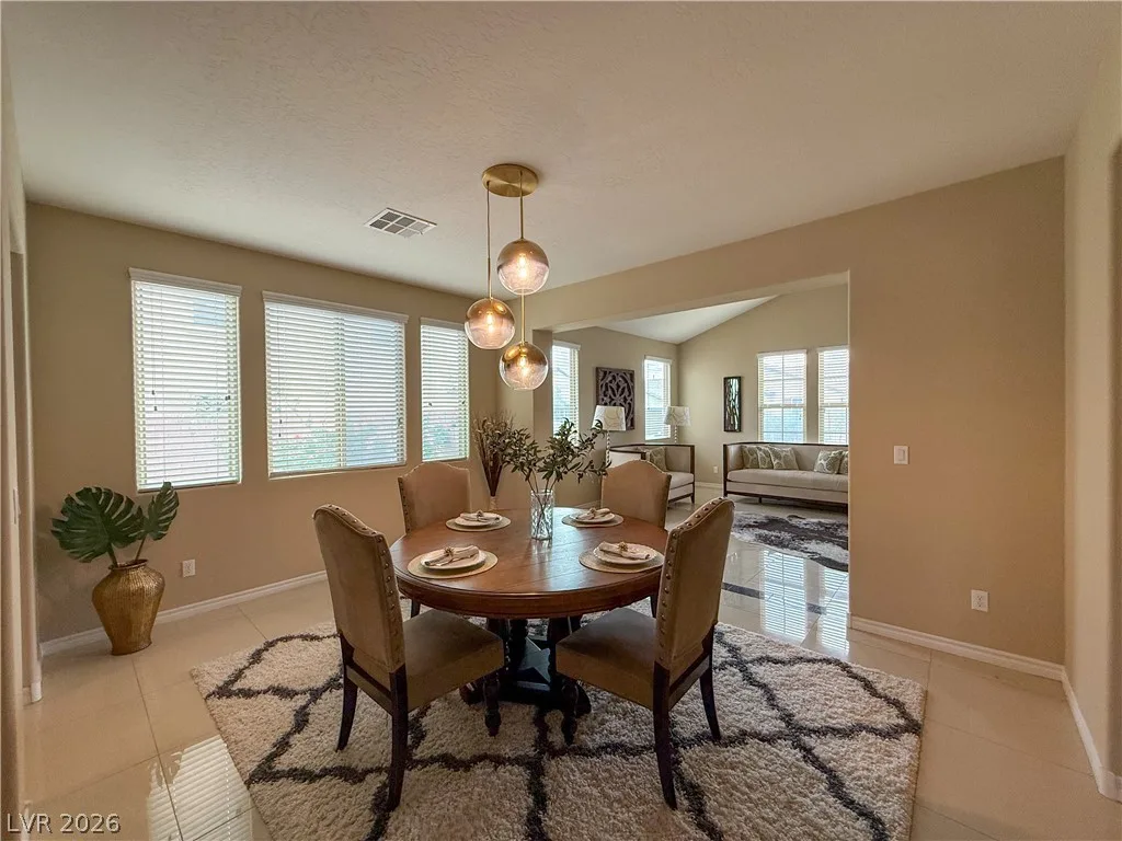 7276 White Bloom Avenue — photo 4