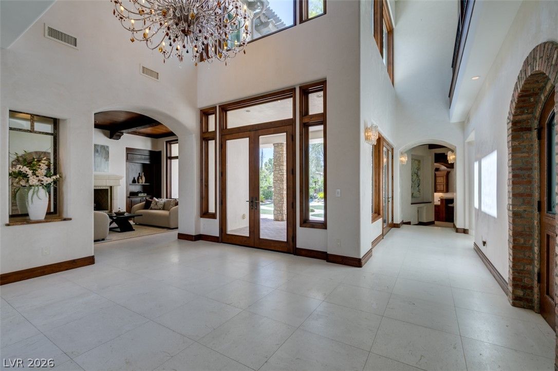 21 Olympia Hills Circle — photo 4
