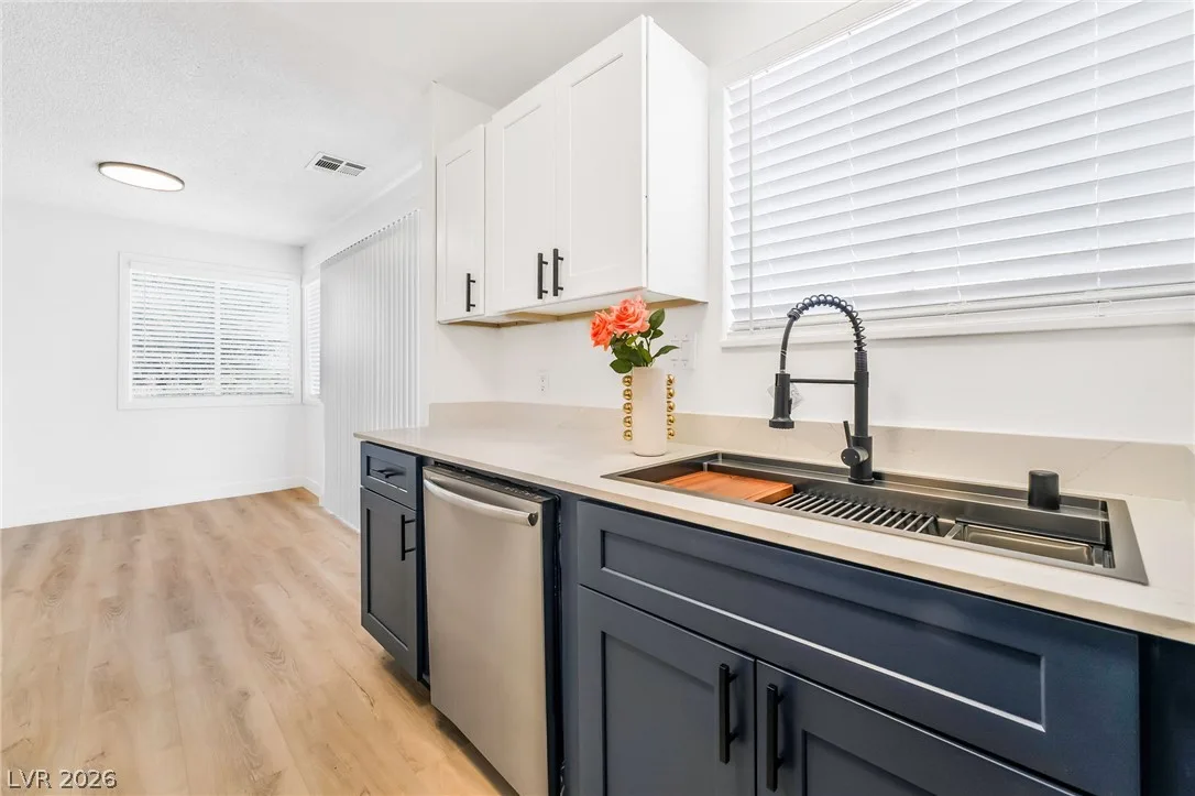 5009 Spencer Street D — photo 4 of 38