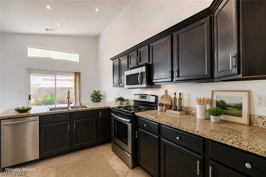 4411 Golden Palomino Lane — photo 4