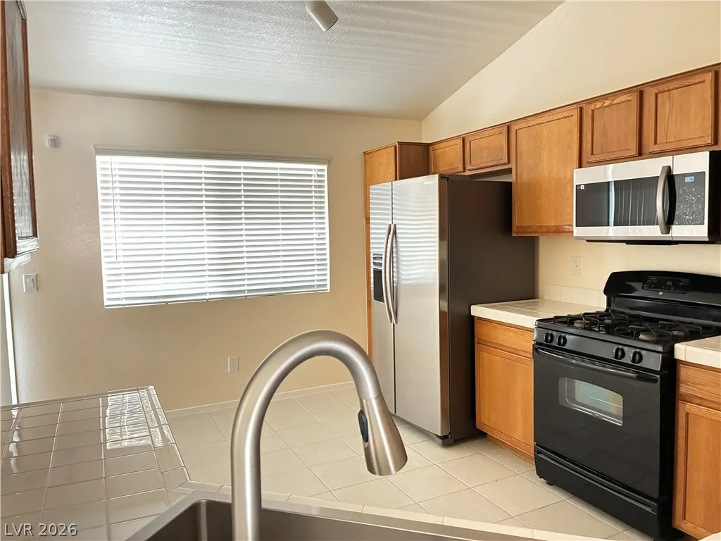 688 PANSY Place — photo 4 of 11