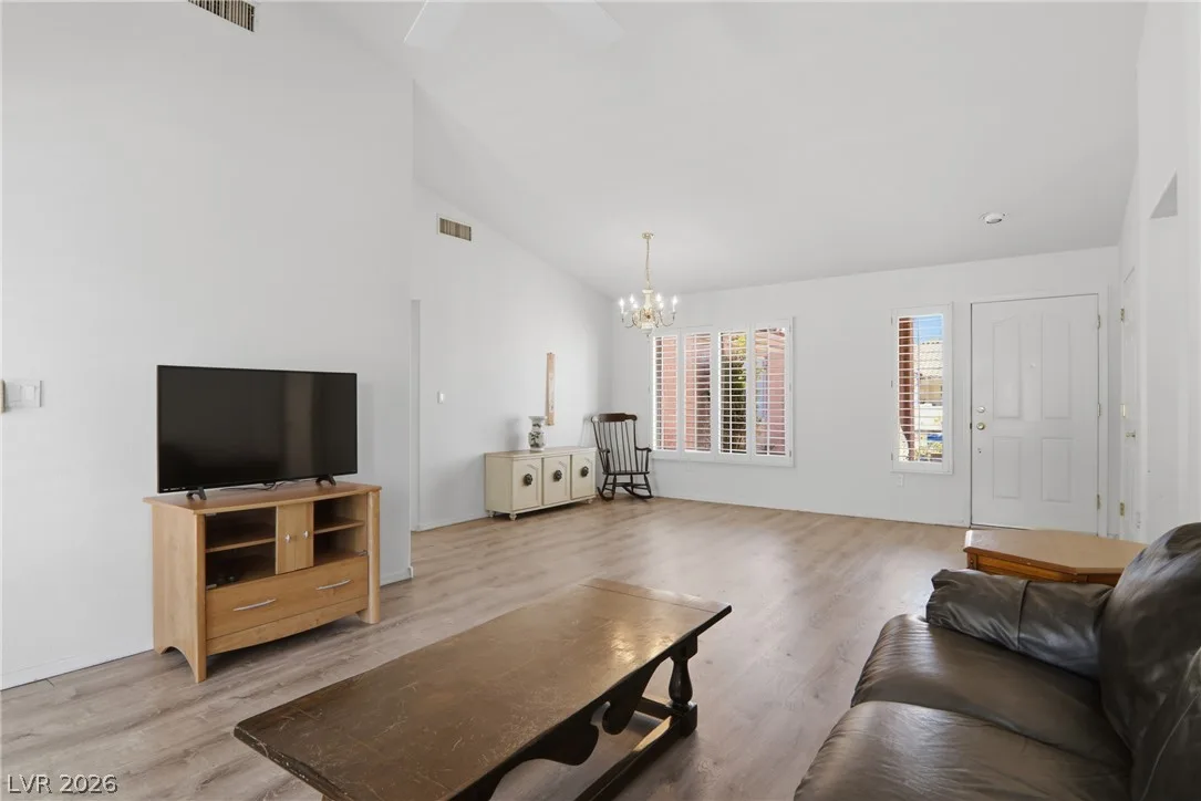 9917 Woodhouse Drive — photo 3