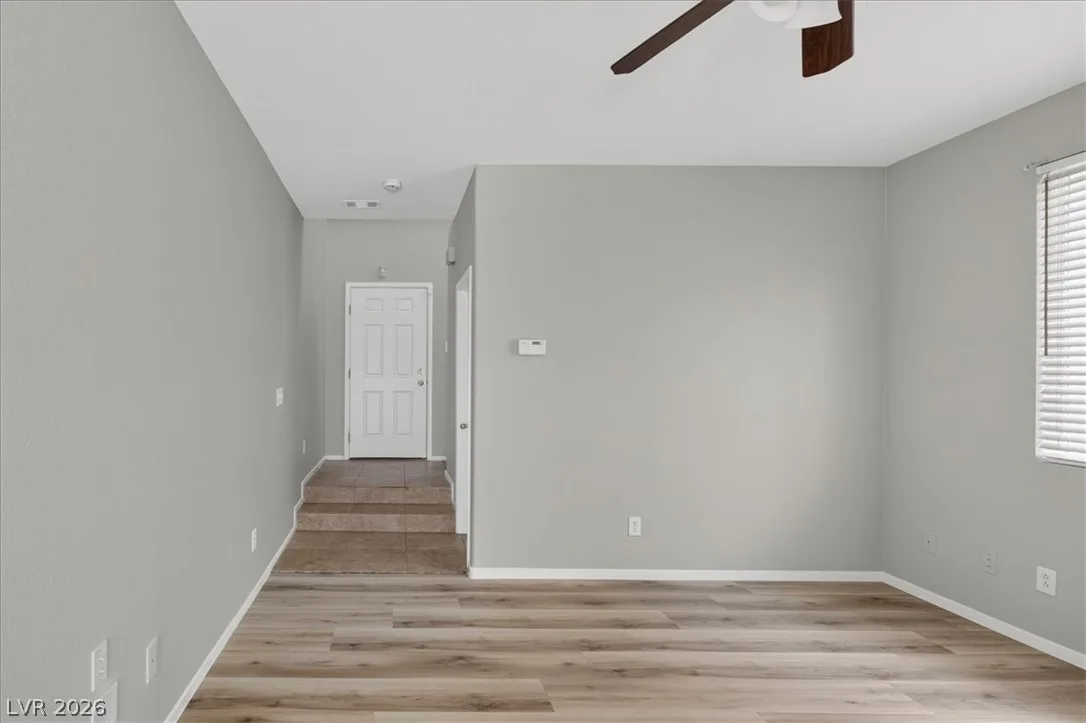 10191 Deep Glen Street — photo 5 of 37