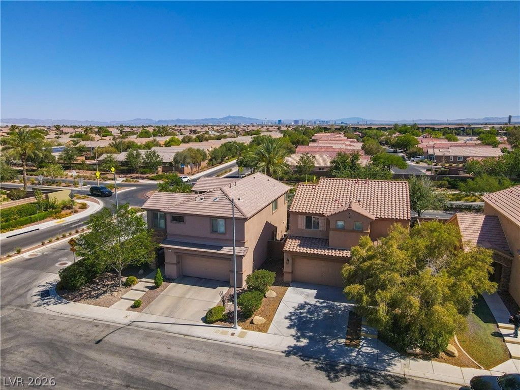 4329 Galapagos Avenue — photo 2 of 32
