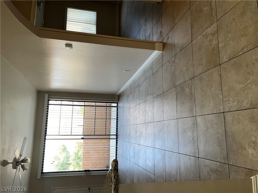 5154 South JONES Boulevard 103 — photo 5 of 8