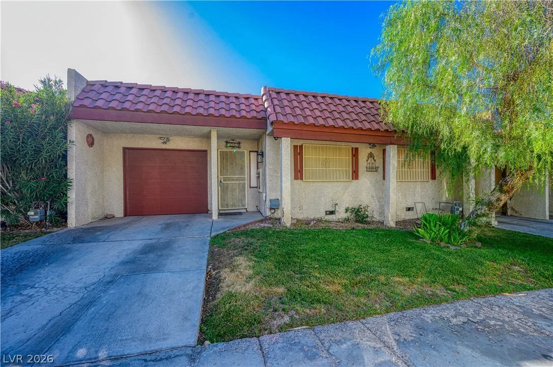 5581 Wheatfield Drive — photo 1