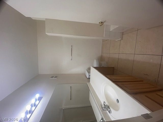 5655 East Sahara Avenue 1071 — photo 2 of 8