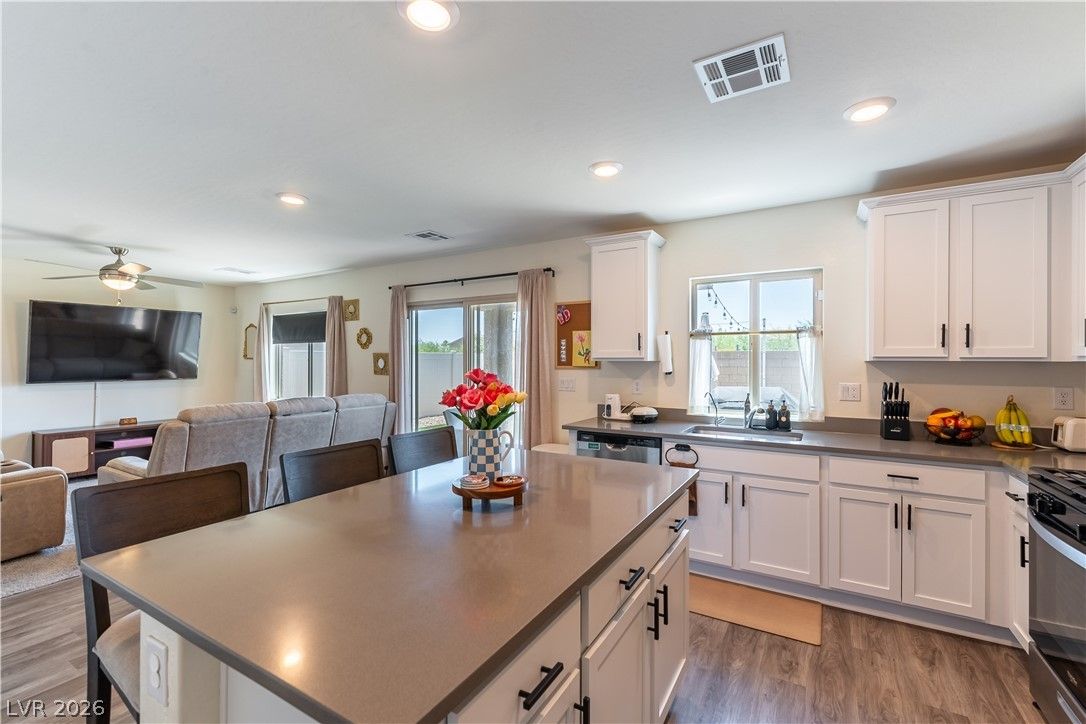 1589 Oro Grande Drive — photo 3