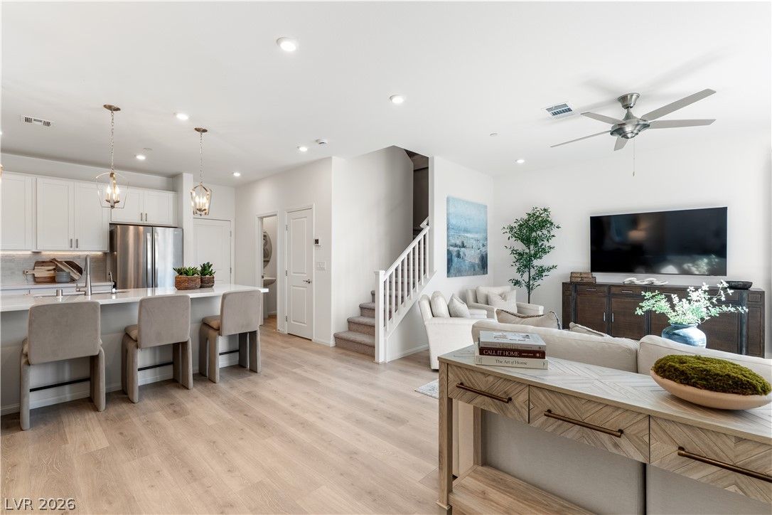 1955 Hydrangea Place — photo 3