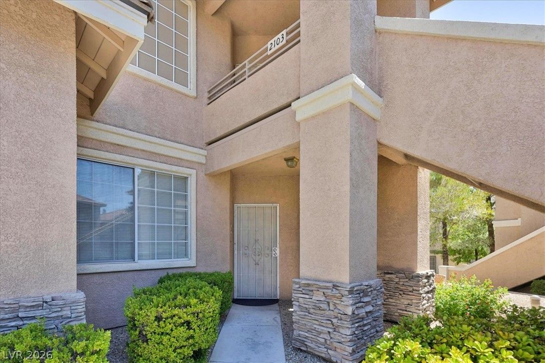 9901 TRAILWOOD Drive 1103 — photo 3