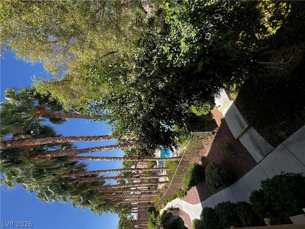 8985 DURANGO Drive 2138 — photo 2