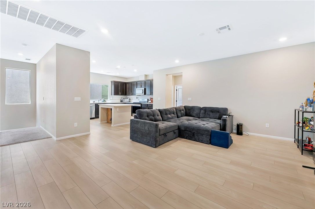 10201 Beckenham Hills Street — photo 3