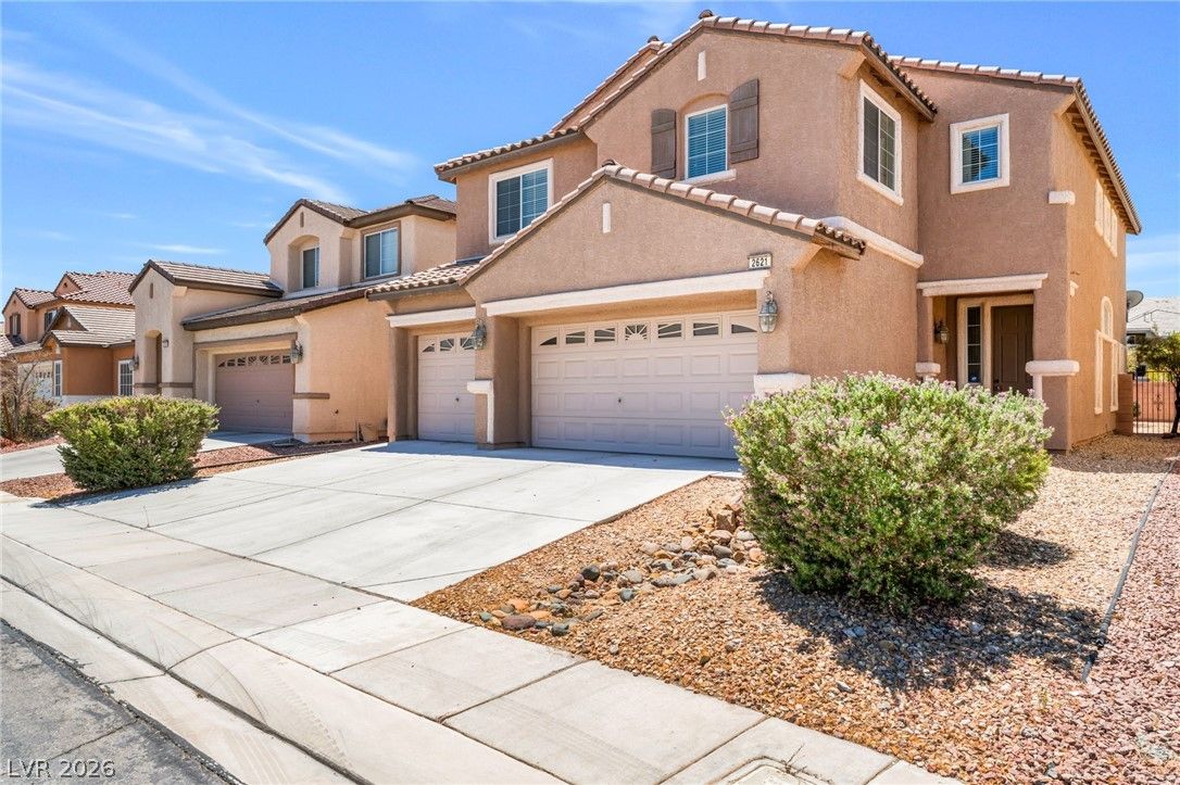 2621 LAZY LEOPARD Court — photo 1