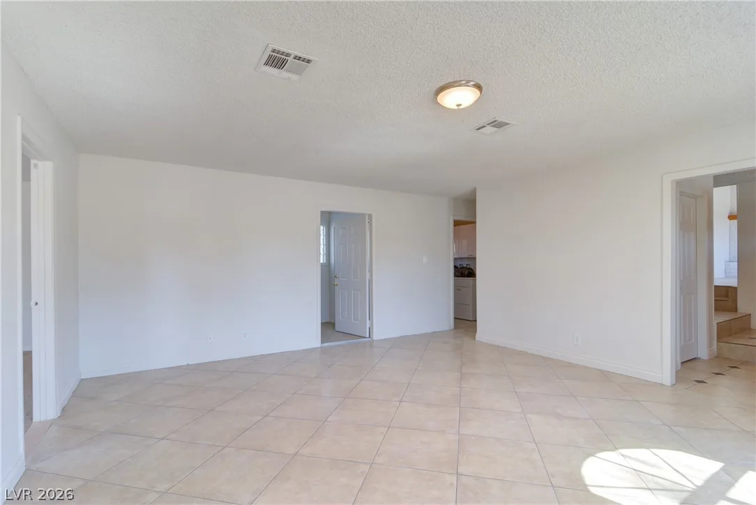 7640 Spencer Street — photo 3