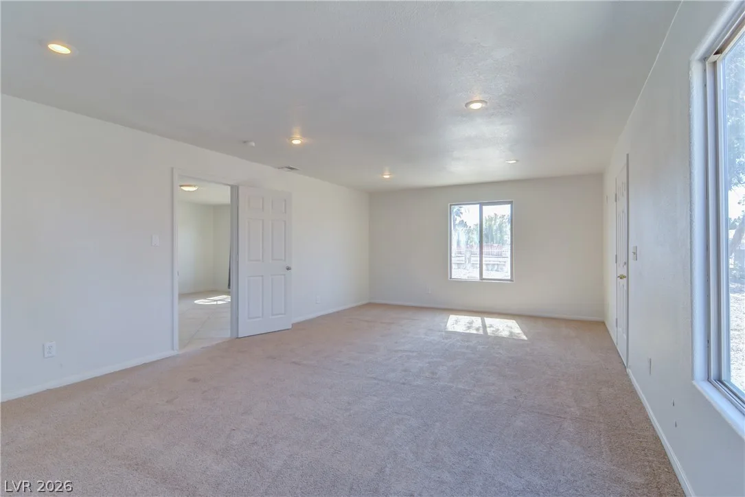 7640 Spencer Street — photo 4