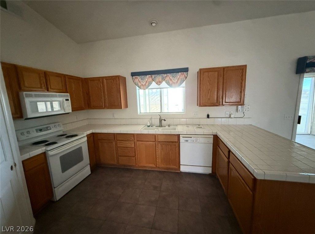 2190 Xenia Avenue — photo 4