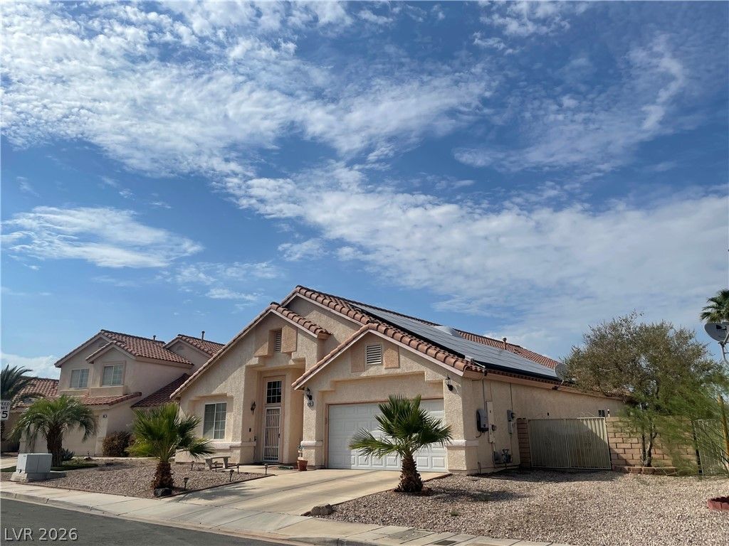 648 Hitchen Post Drive — photo 3