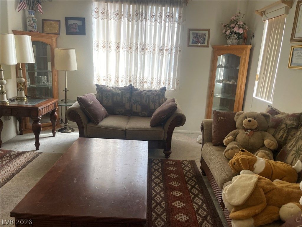 648 Hitchen Post Drive — photo 5