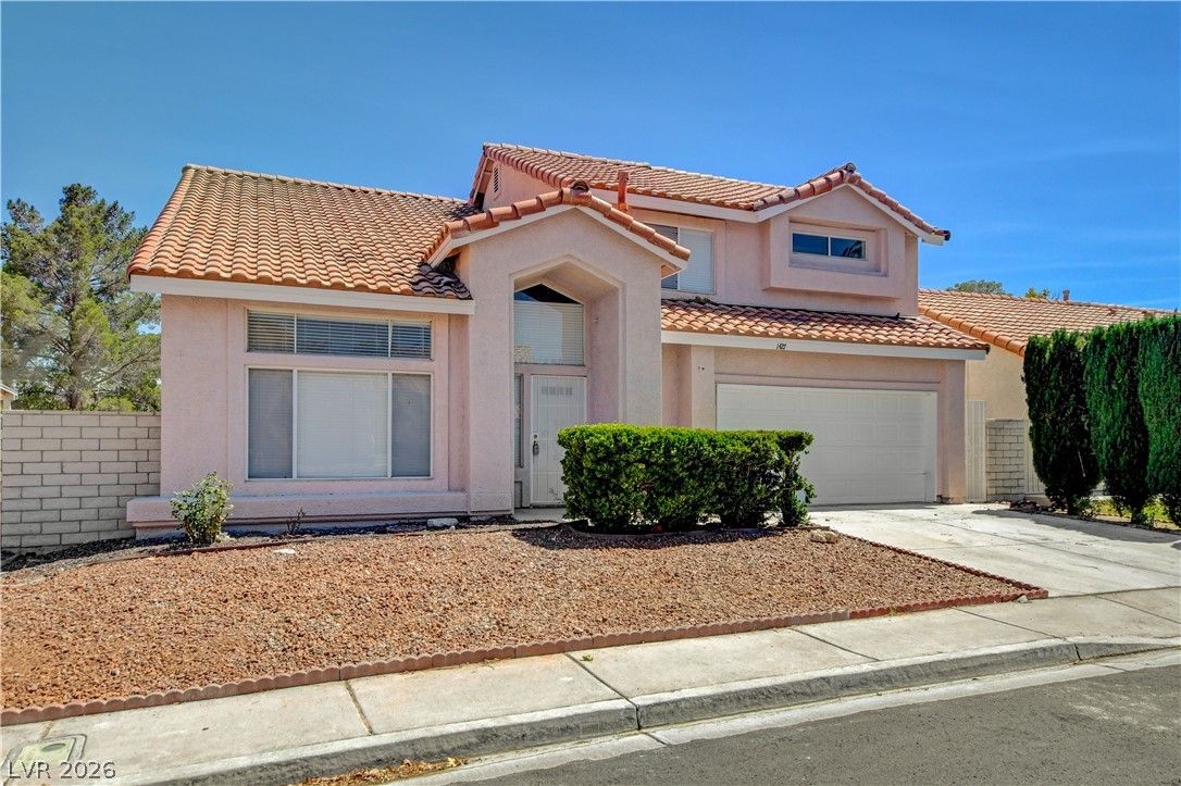 1427 Desert Ridge Avenue — photo 3