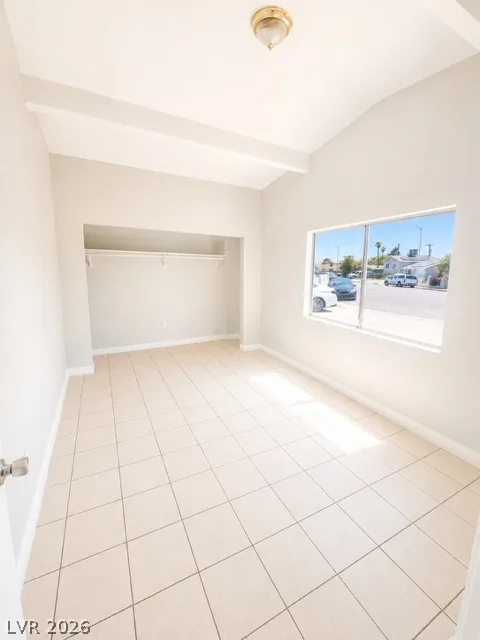 2728 Armor Street — photo 5
