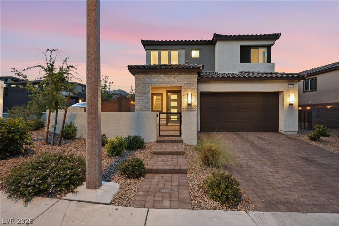 12054 Arrebol Avenue — photo 2