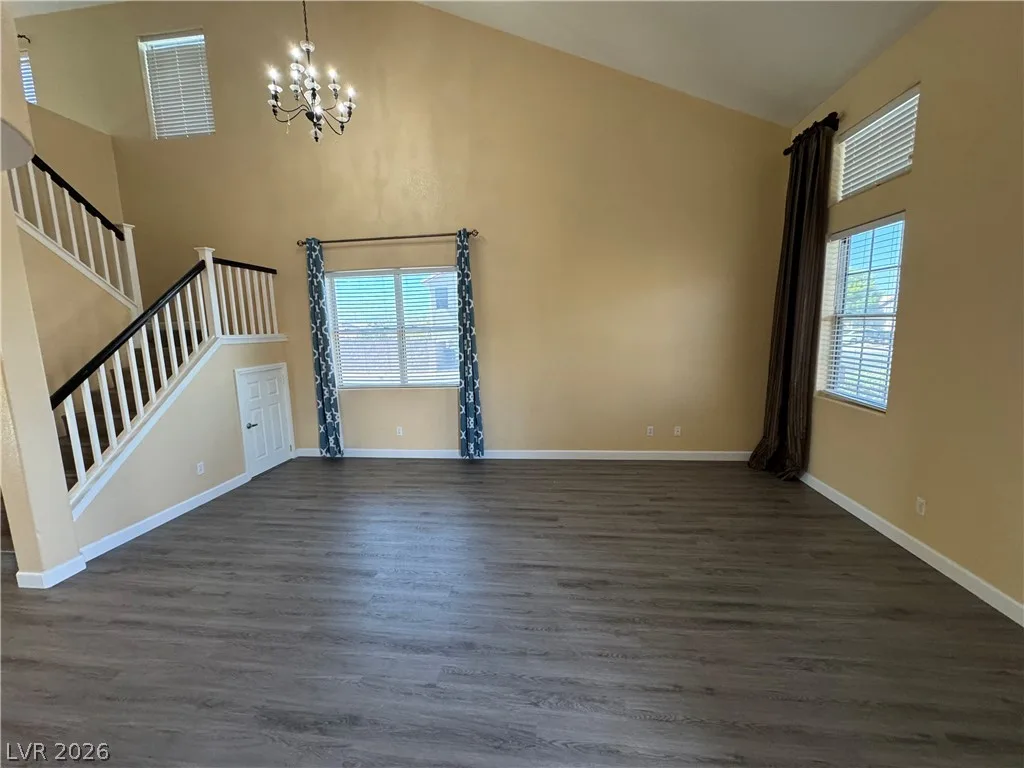 749 Beach Park Street — photo 3