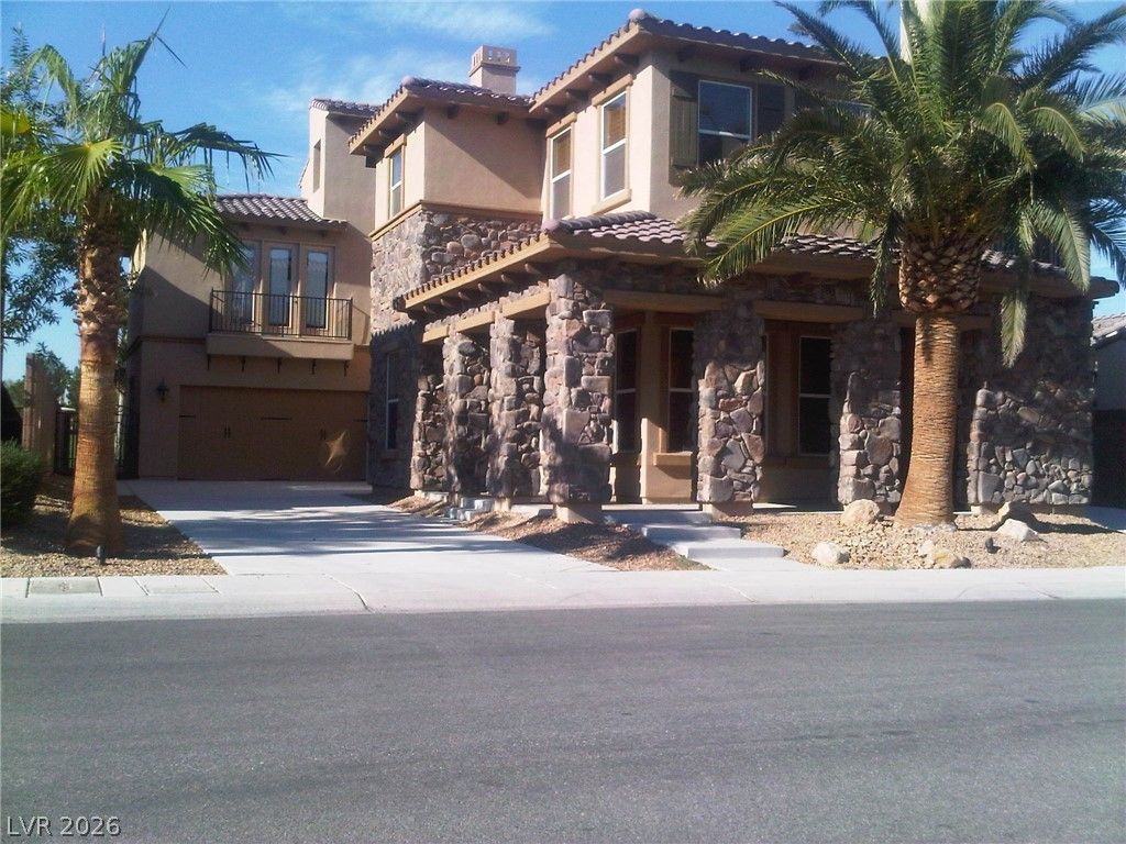 469 Via Palermo Drive — photo 2