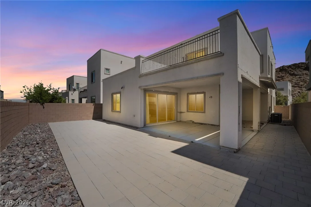 813 Horizon Canyon Drive — photo 2