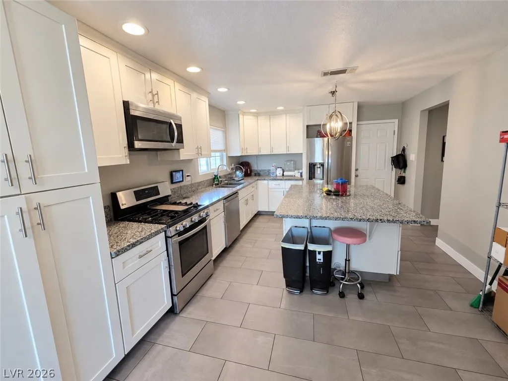 912 Alan Shepard Street — photo 3