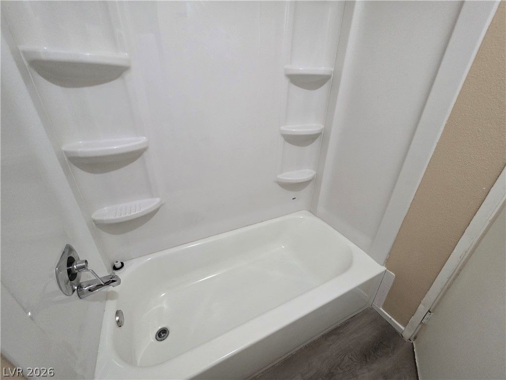 Photo 37