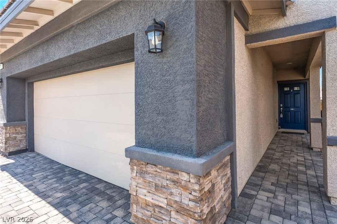 410 Larksong Avenue — photo 4
