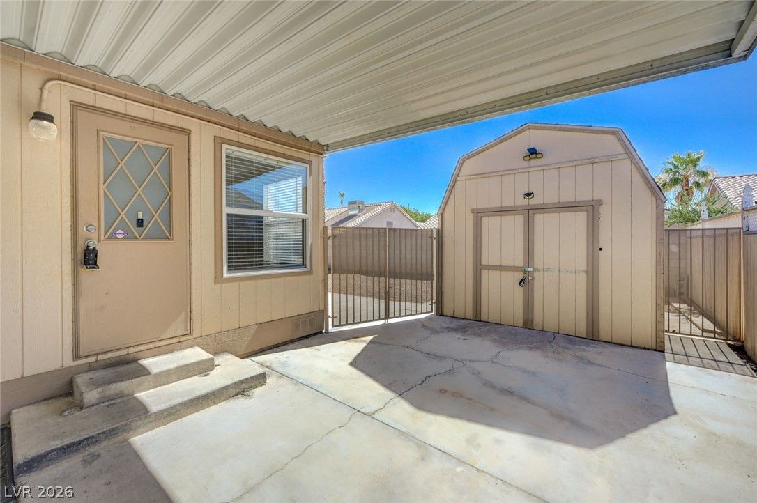 4552 Candia Rose Lane — photo 2