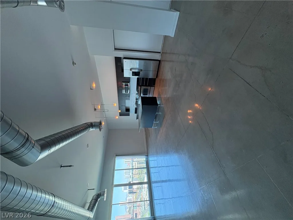 200 HOOVER Avenue 1010 — photo 2