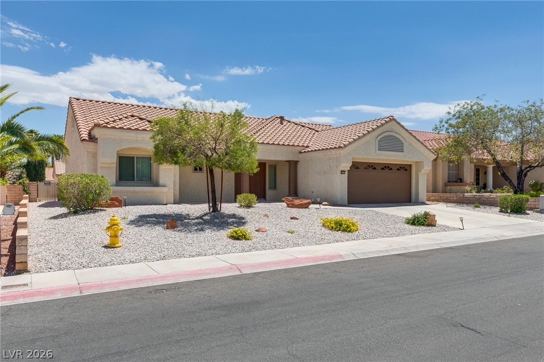 8809 Villa Ridge Drive — photo 3 of 42