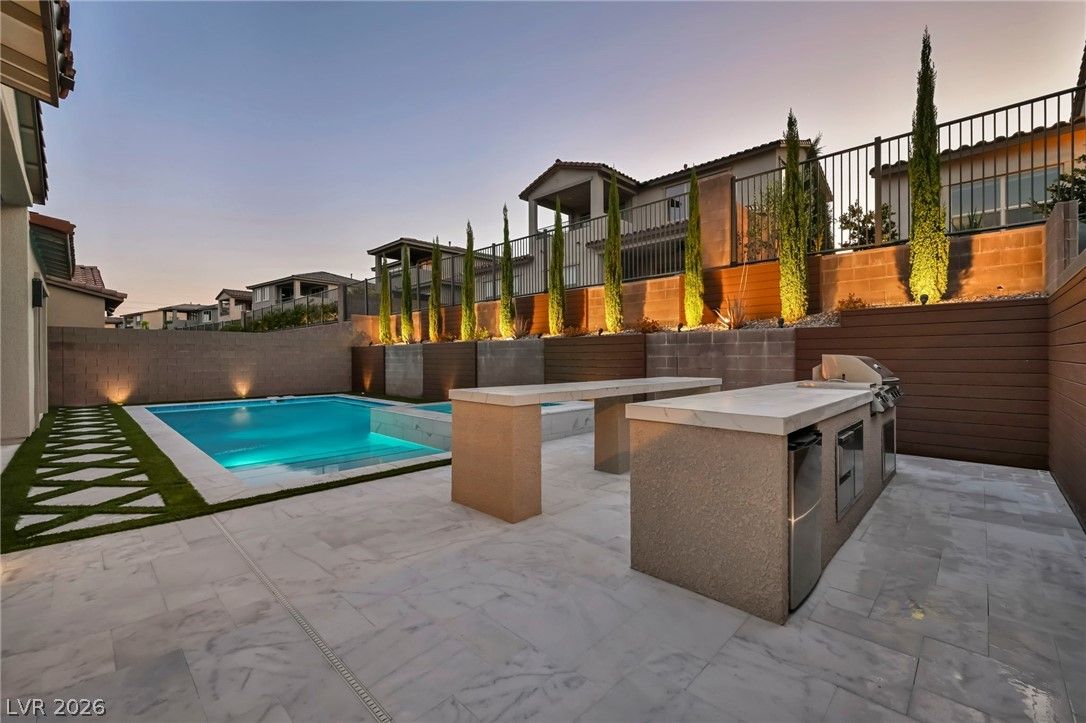 253 Robledo Street — photo 2