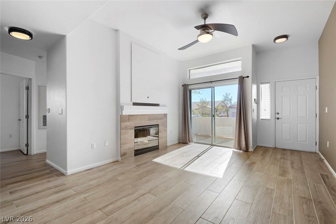2305 West Horizon Ridge Parkway 3114 — photo 4