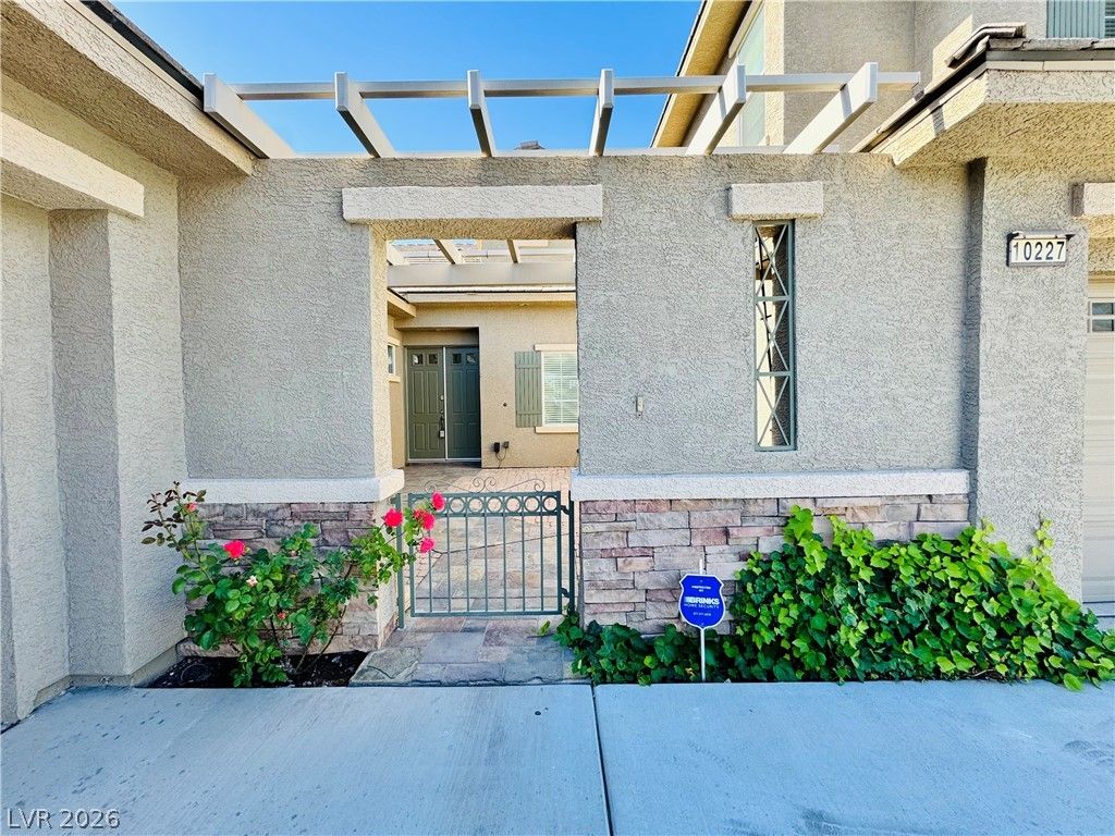10227 Sunset Gardens Drive — photo 4