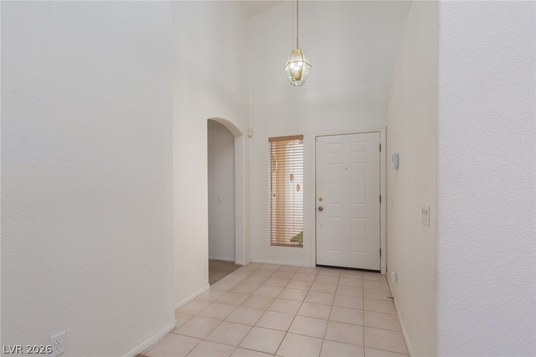 8108 PAINTED CLAY Avenue — photo 5