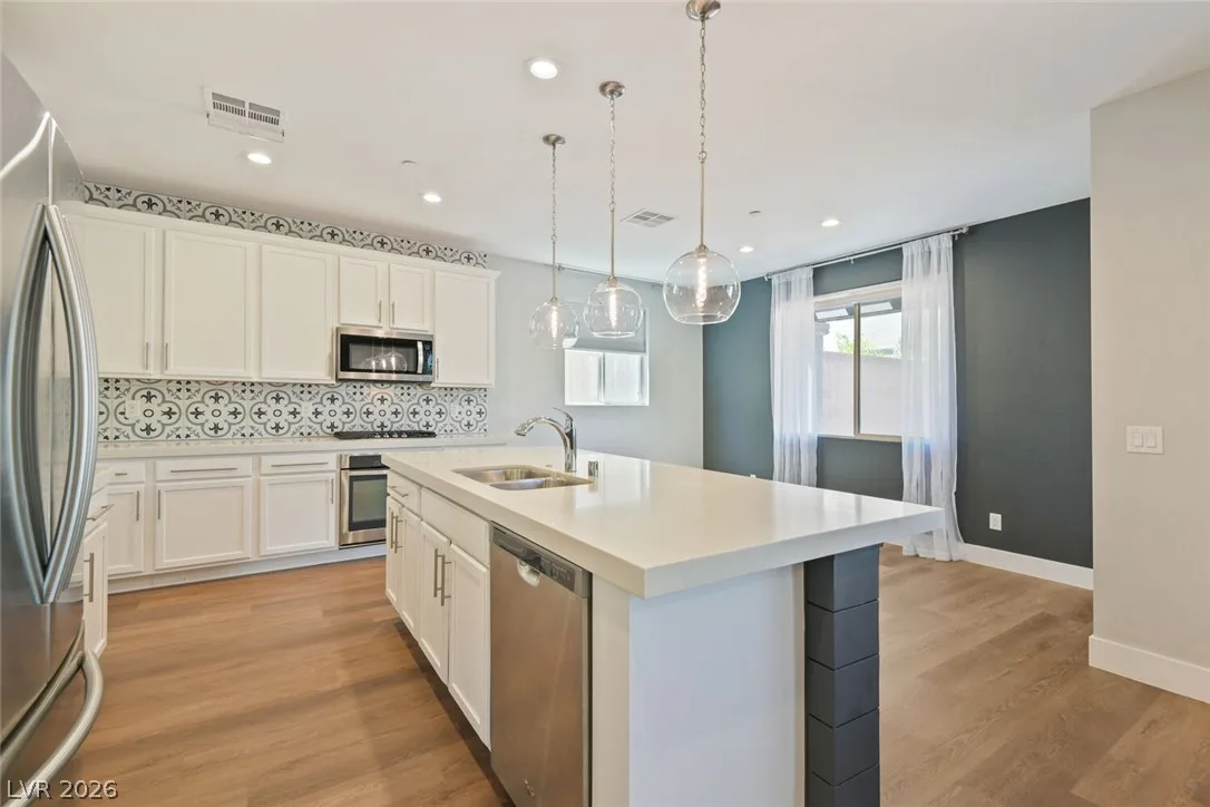 2455 Calestano Avenue — photo 3