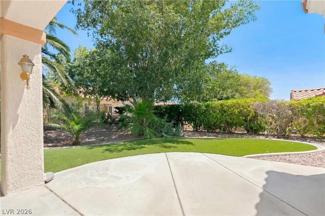 10724 Cedar Creek Avenue — photo 2