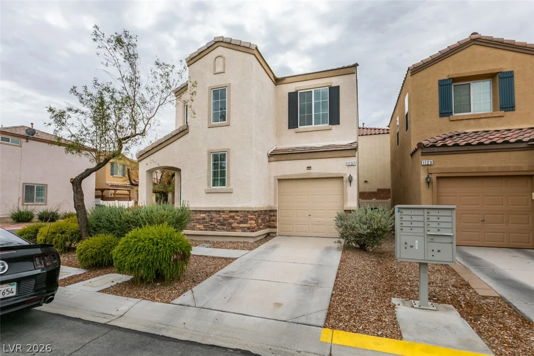 1137 Village Crossing Lane — photo 3