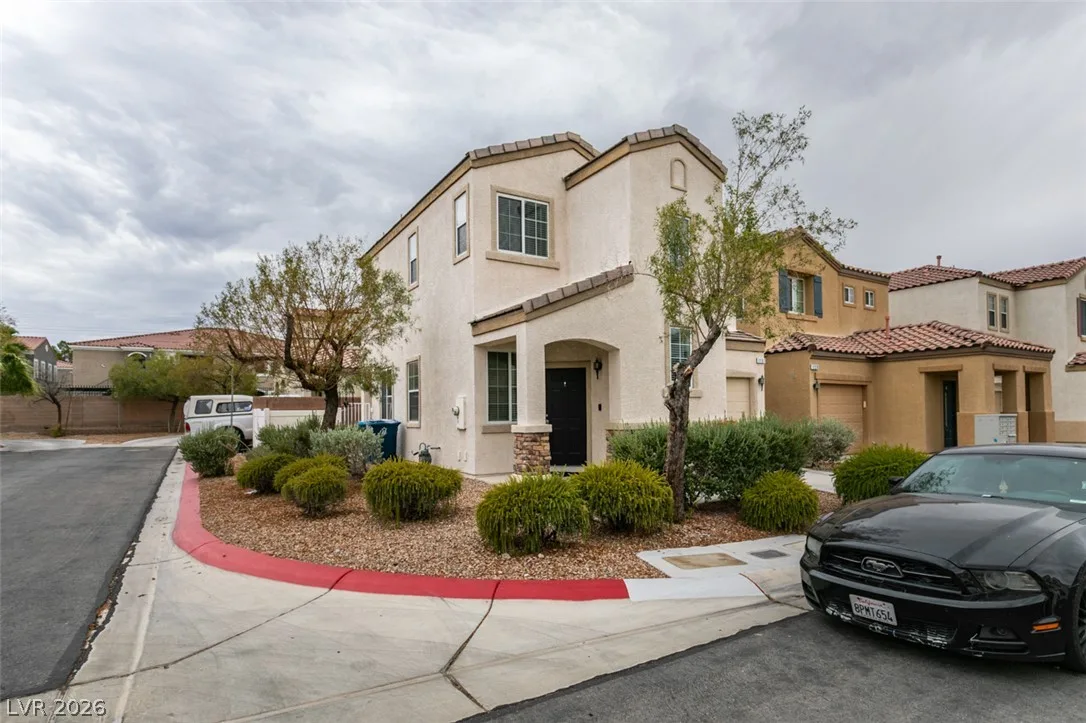 1137 Village Crossing Lane — photo 4