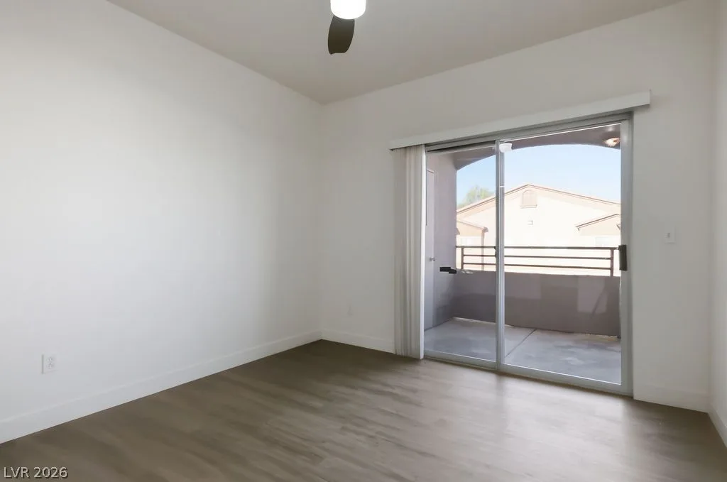 5751 Hacienda Avenue 288 — photo 2