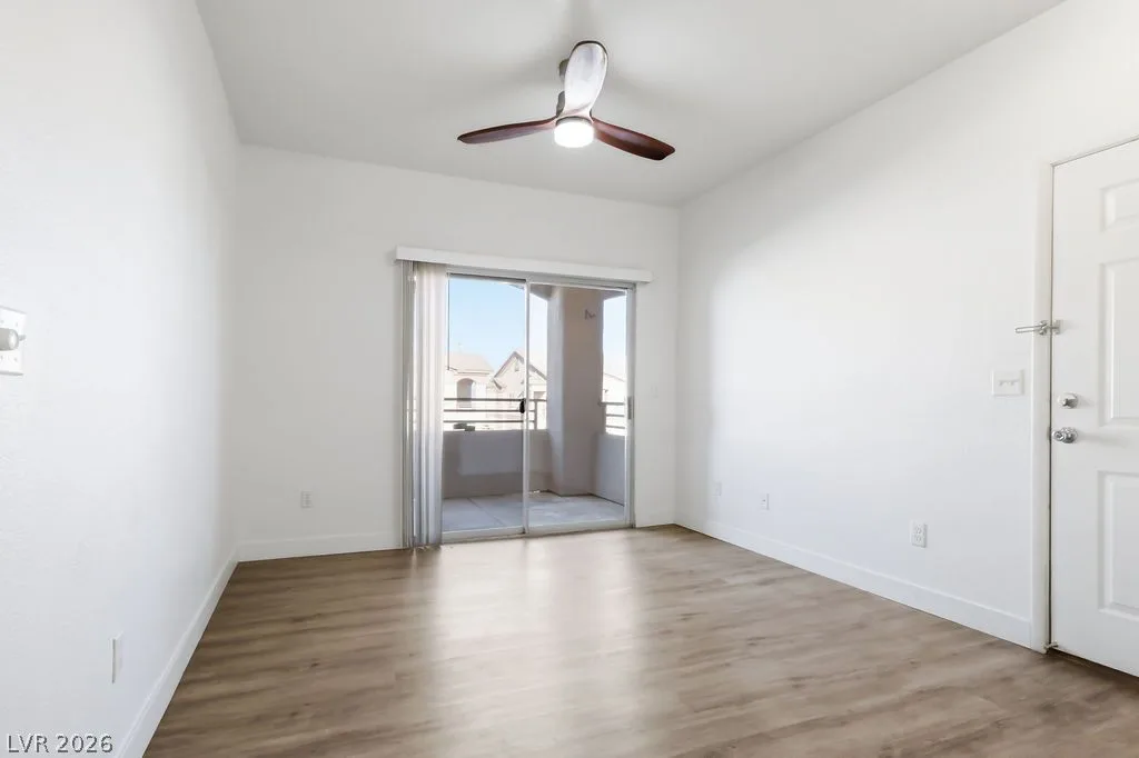 5751 Hacienda Avenue 288 — photo 3