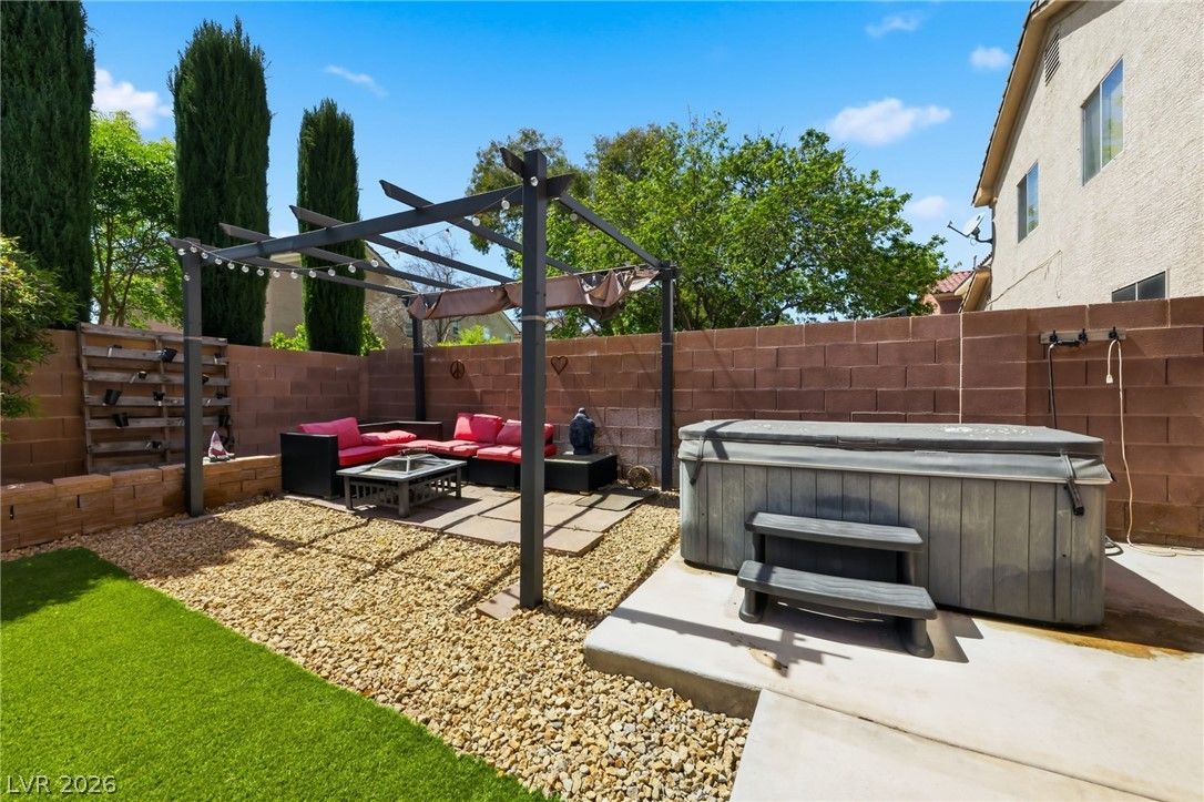 Photo 31