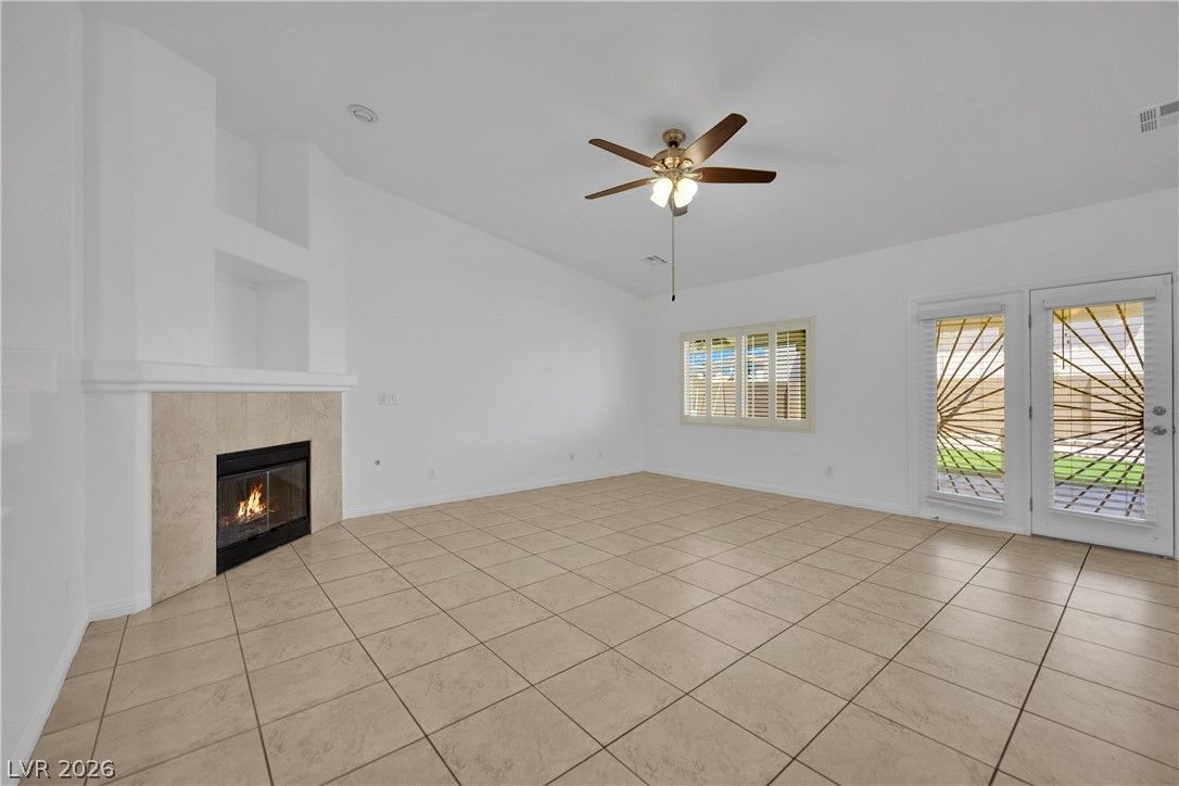 8954 Frasure Falls Avenue — photo 5 of 39