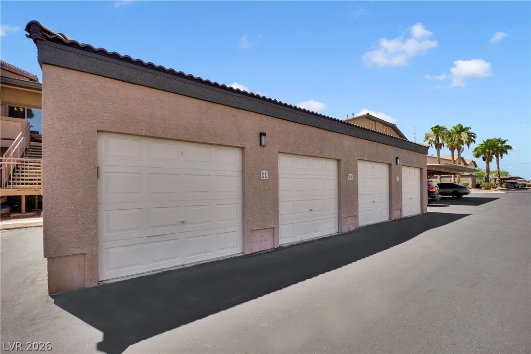 8985 South Durango Drive 1064 — photo 4
