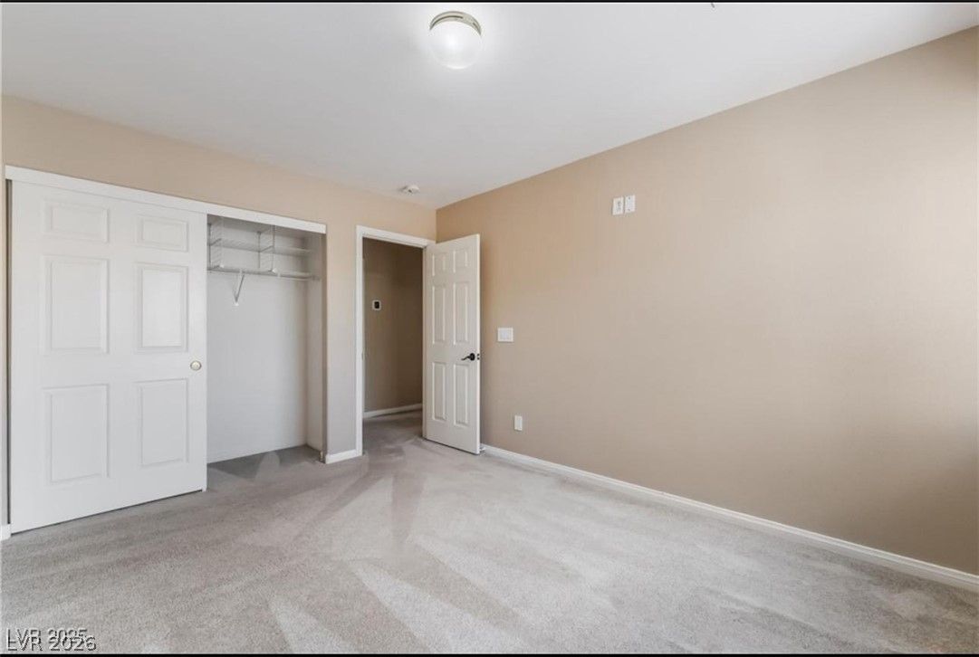 6657 Shadow Cove Avenue — photo 2
